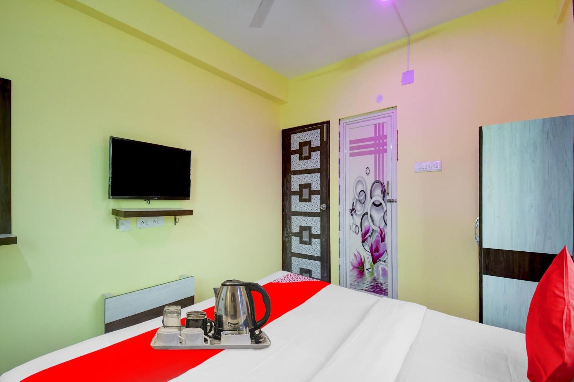 Super Hotel O 4 Friends Kolkata Bagian luar foto