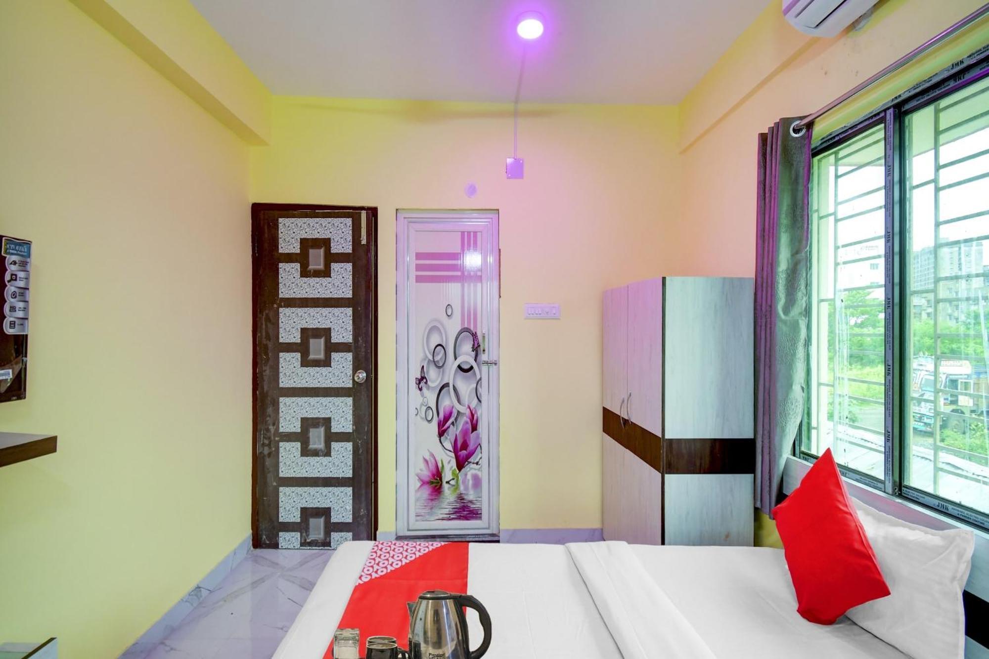 Super Hotel O 4 Friends Kolkata Bagian luar foto